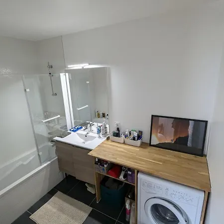 For 2 People In Apartment *